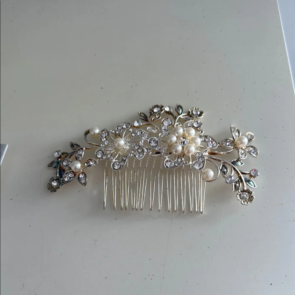 Elegant Silver and Pearl Hair Barrette Hair Clip & Comb - Picture 1 of 7